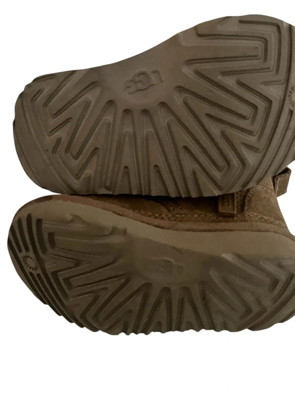 UGG Kids Chestnut Lace-Up Shearling Boots